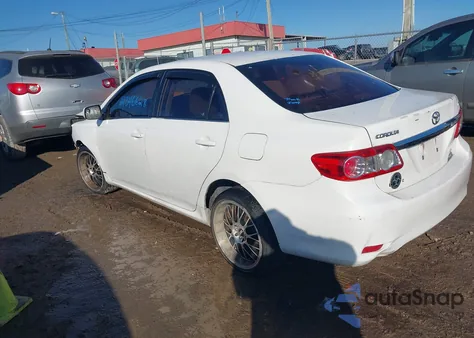 2013 Toyota Corolla Le z USA, uszkodzony, nr VIN 2T1BU4EE3DC929880